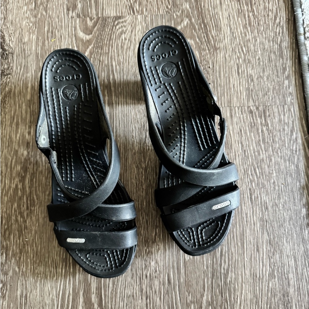 CROCS Women’s Black Strappy Slide Sandals